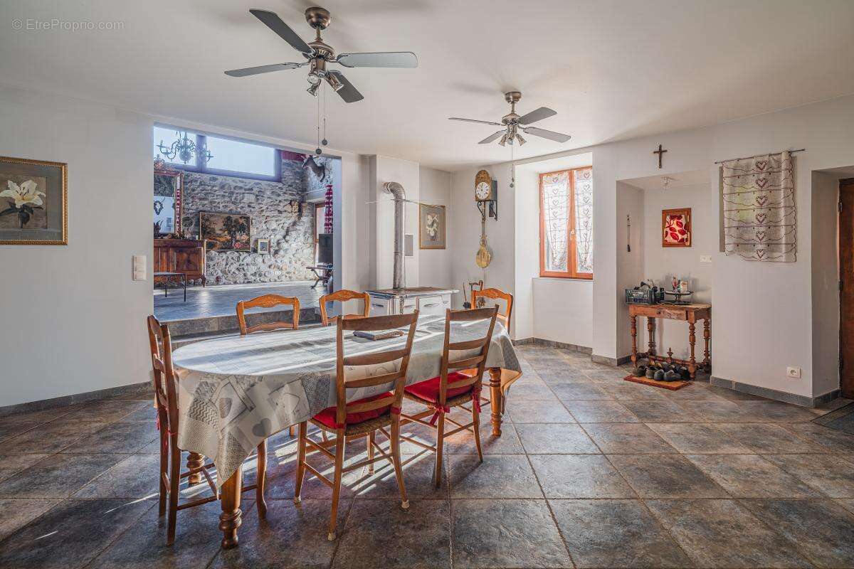 Maison à SAINT-SEBASTIEN