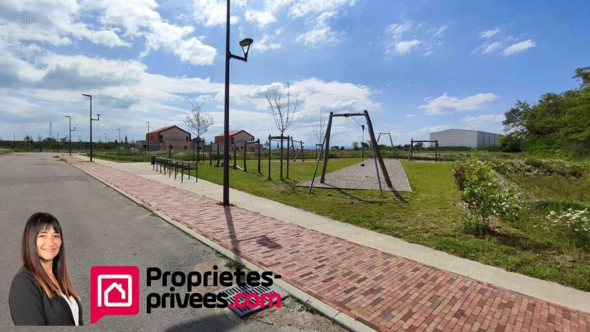 Terrain constructible et viabilisé Mably 335m2 - photo 6