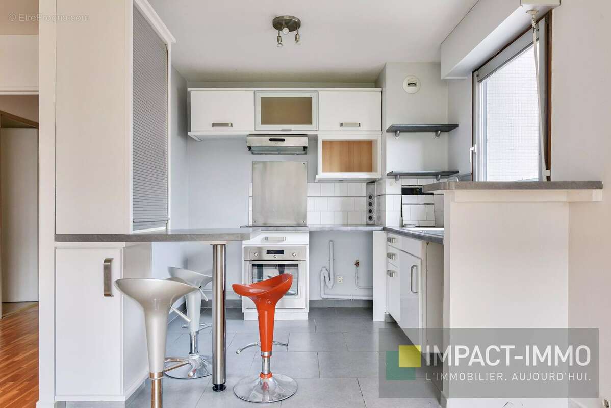 Appartement à COURBEVOIE