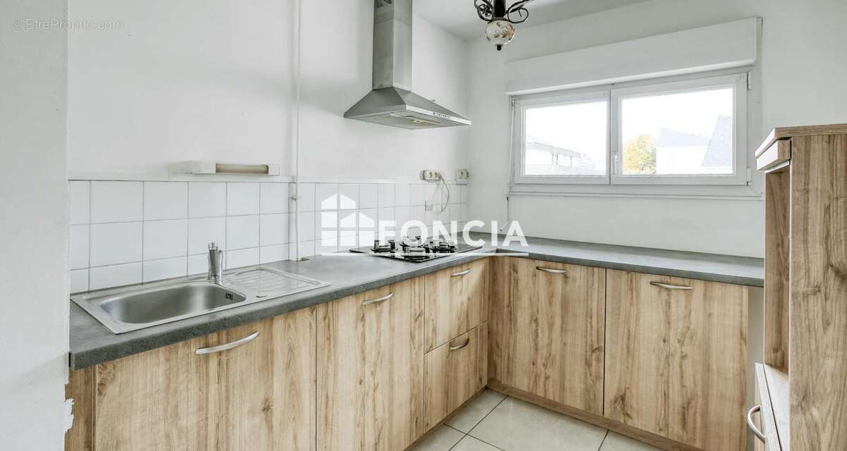 Appartement à AVRILLE