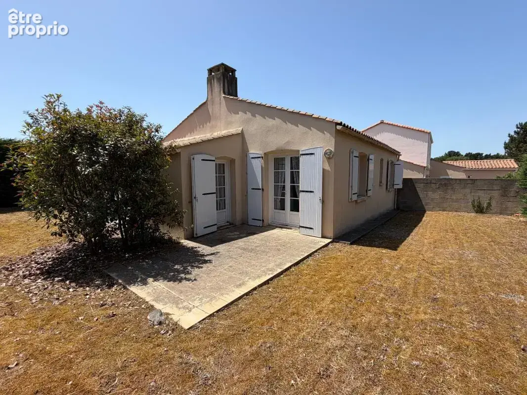 Brem sur mer 85 a 2 pas des plages dans quartier residentiel villa plain pied avec garage et jardin clos - photo 9