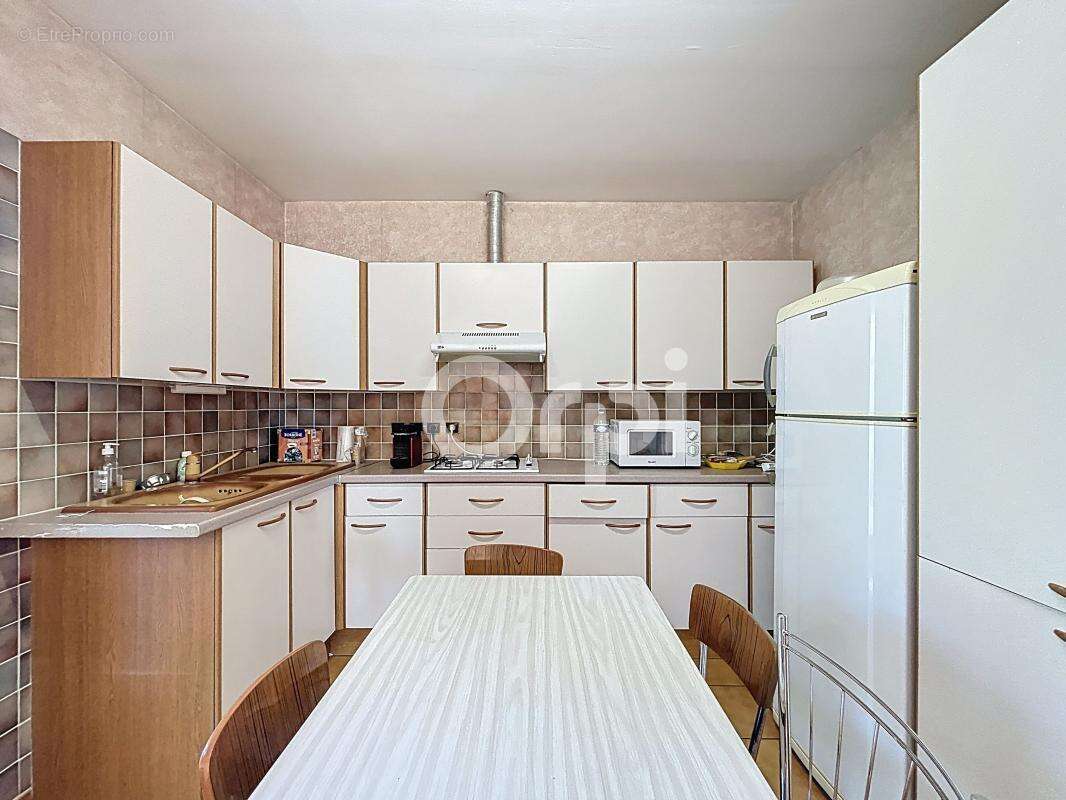 Maison à ROQUEBRUNE-SUR-ARGENS