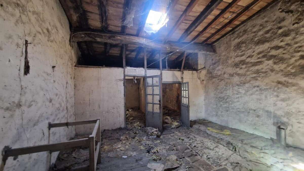 Maison 109 m² à Saint-Jean-D'angely  - photo 5