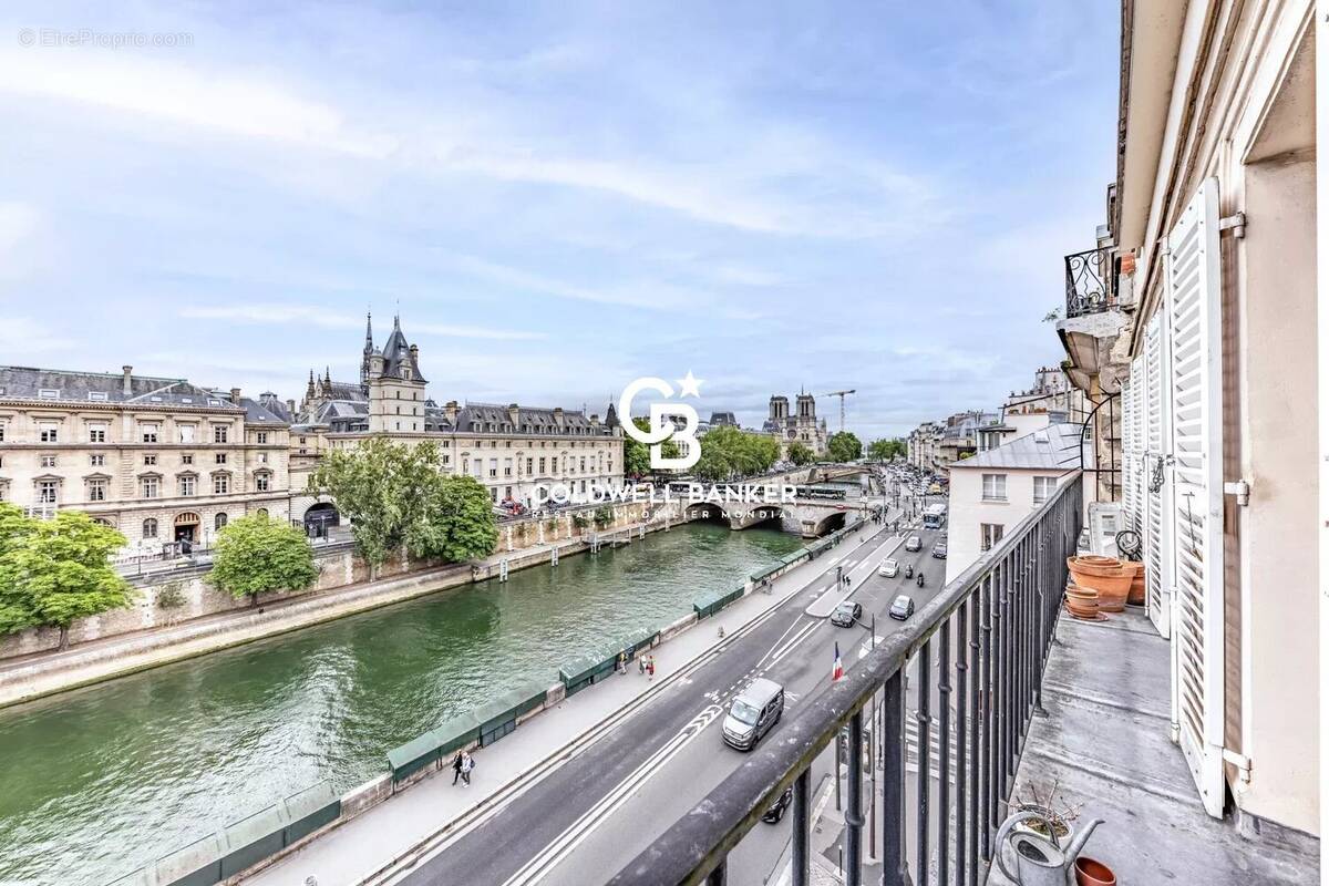 Appartement à PARIS-6E