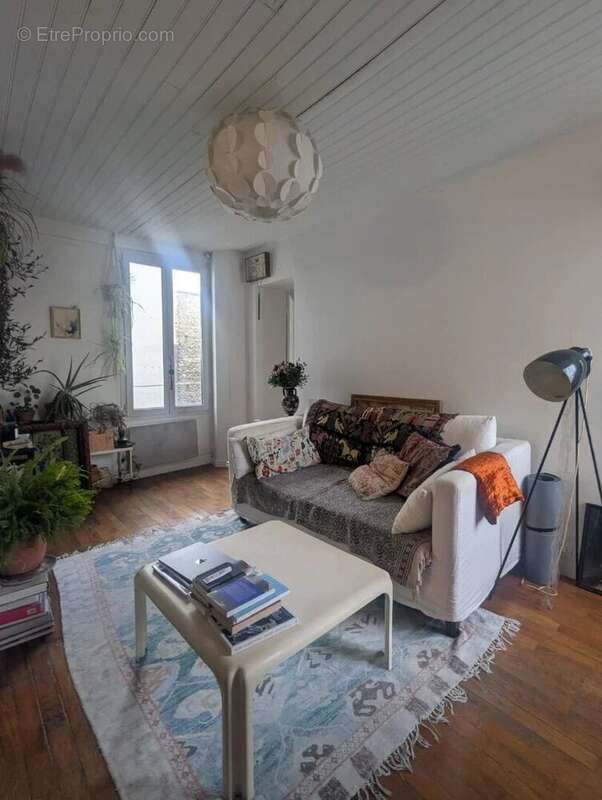 Appartement à PARIS-9E