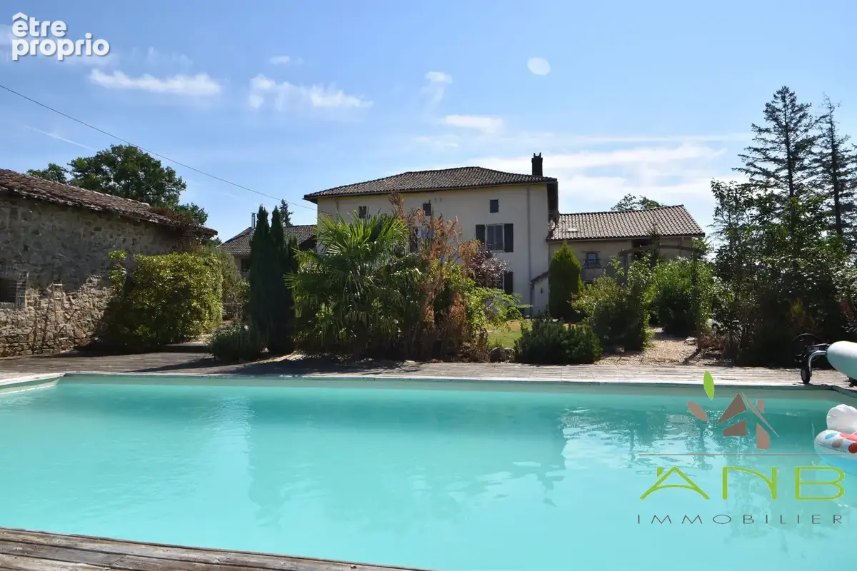 Maison 317 m² à Saint-Bazile  - photo 8