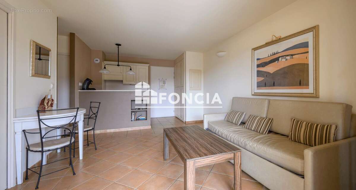 Appartement à SAUMANE-DE-VAUCLUSE