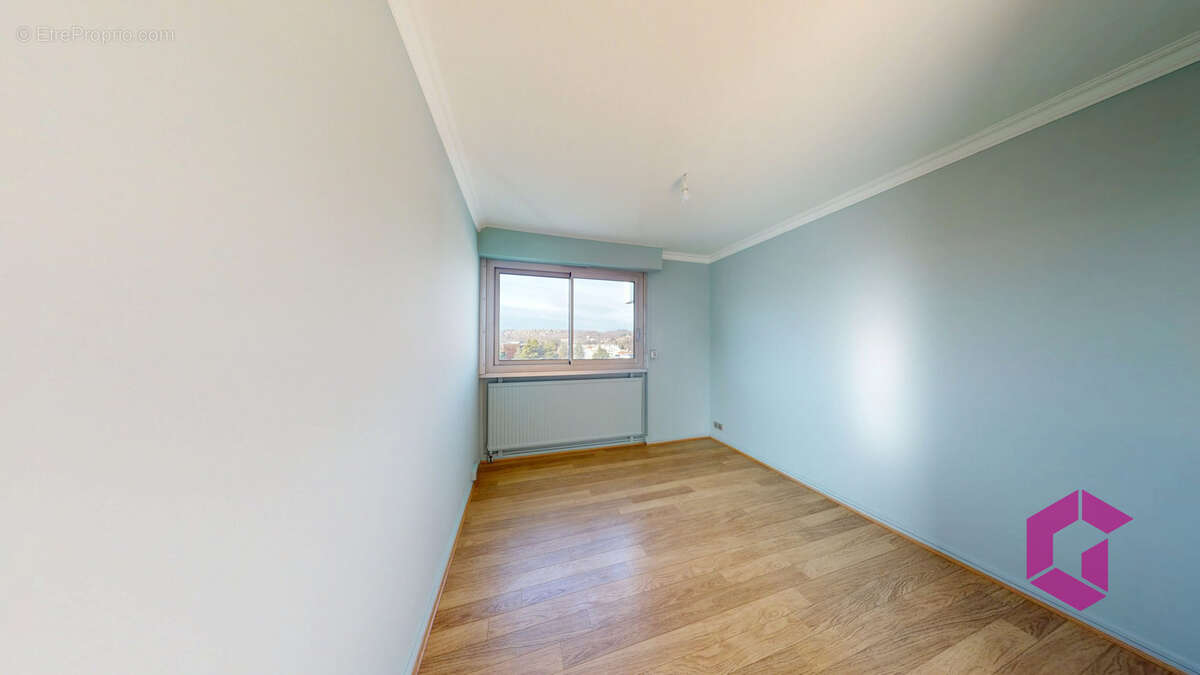 T4 cle en main avec balcon et garage - photo 5