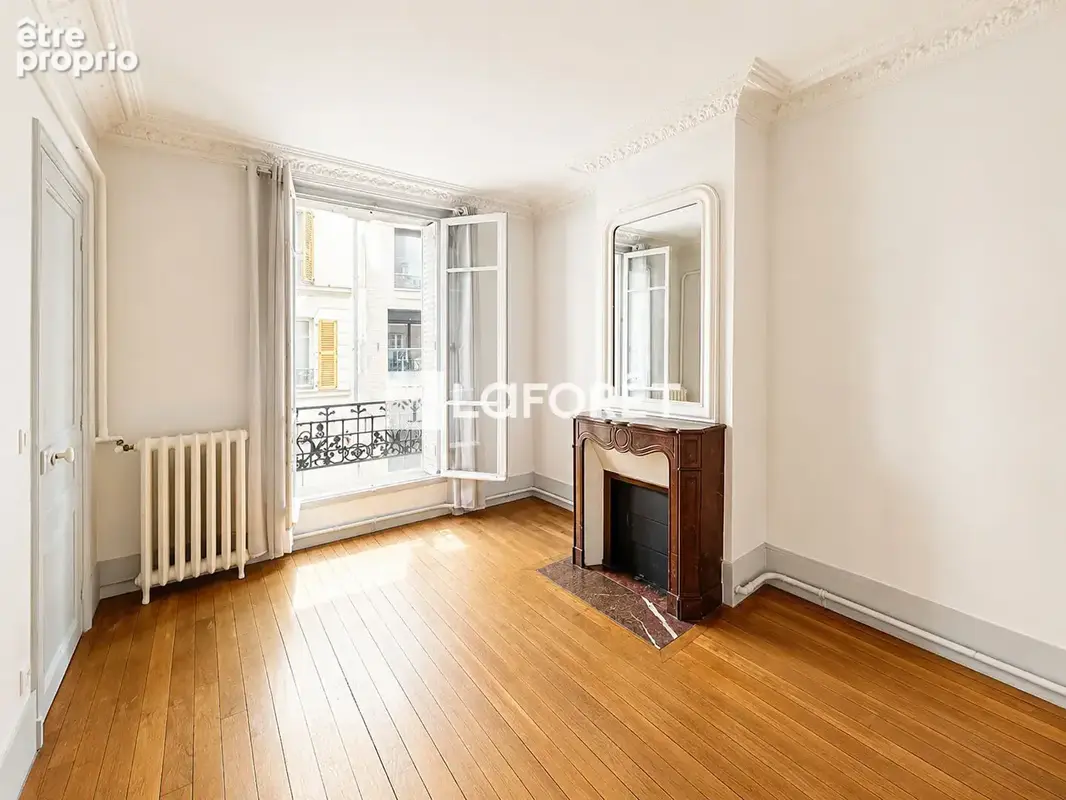 Appartement 3 pièces traversant avec le charme de l'ancien - Alésia - photo 4