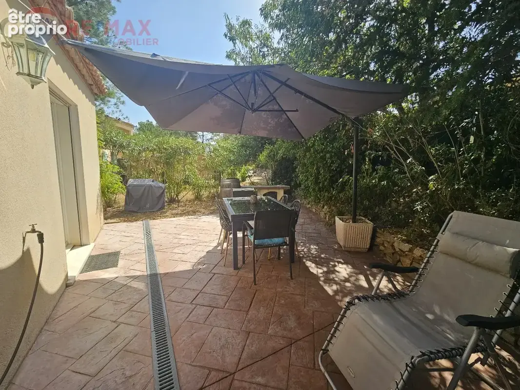 Villa de type 6 avec piscine jardin et garage - photo 17