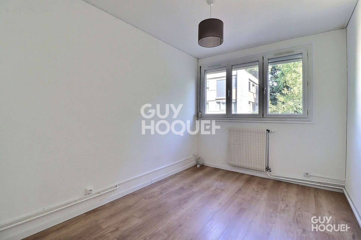 Appartement à VILLIERS-SUR-ORGE