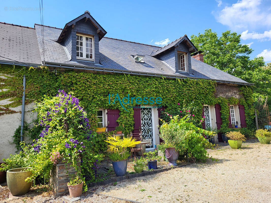 Maison à SAINT-QUENTIN-EN-MAUGES