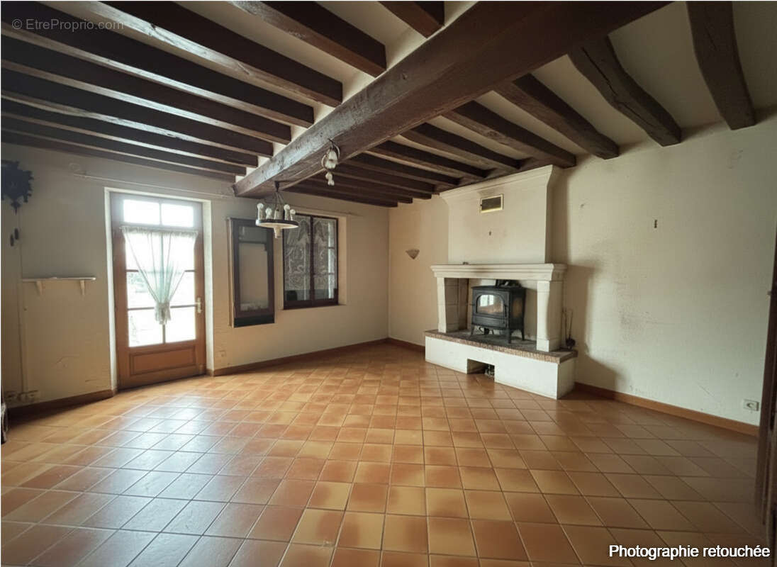 Maison avec dépendances et piscine à Mazé Milon - photo 4