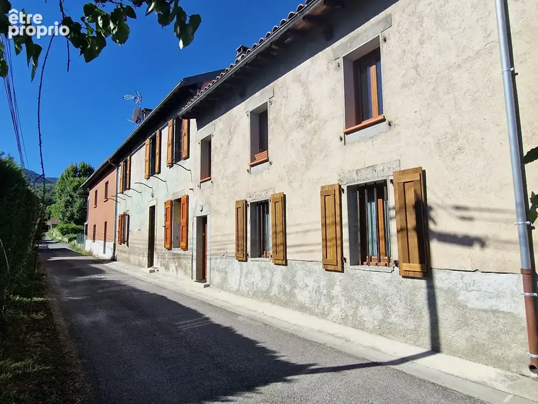 Maison de hameau avec garage et terrain - photo 19