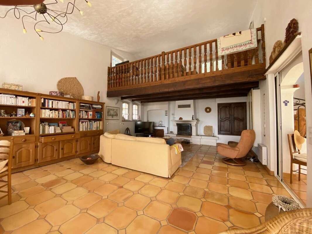 Maison à LORGUES