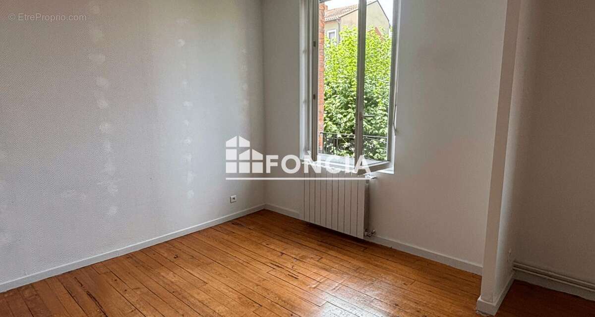 Appartement t3 place du fer a cheval - photo 5