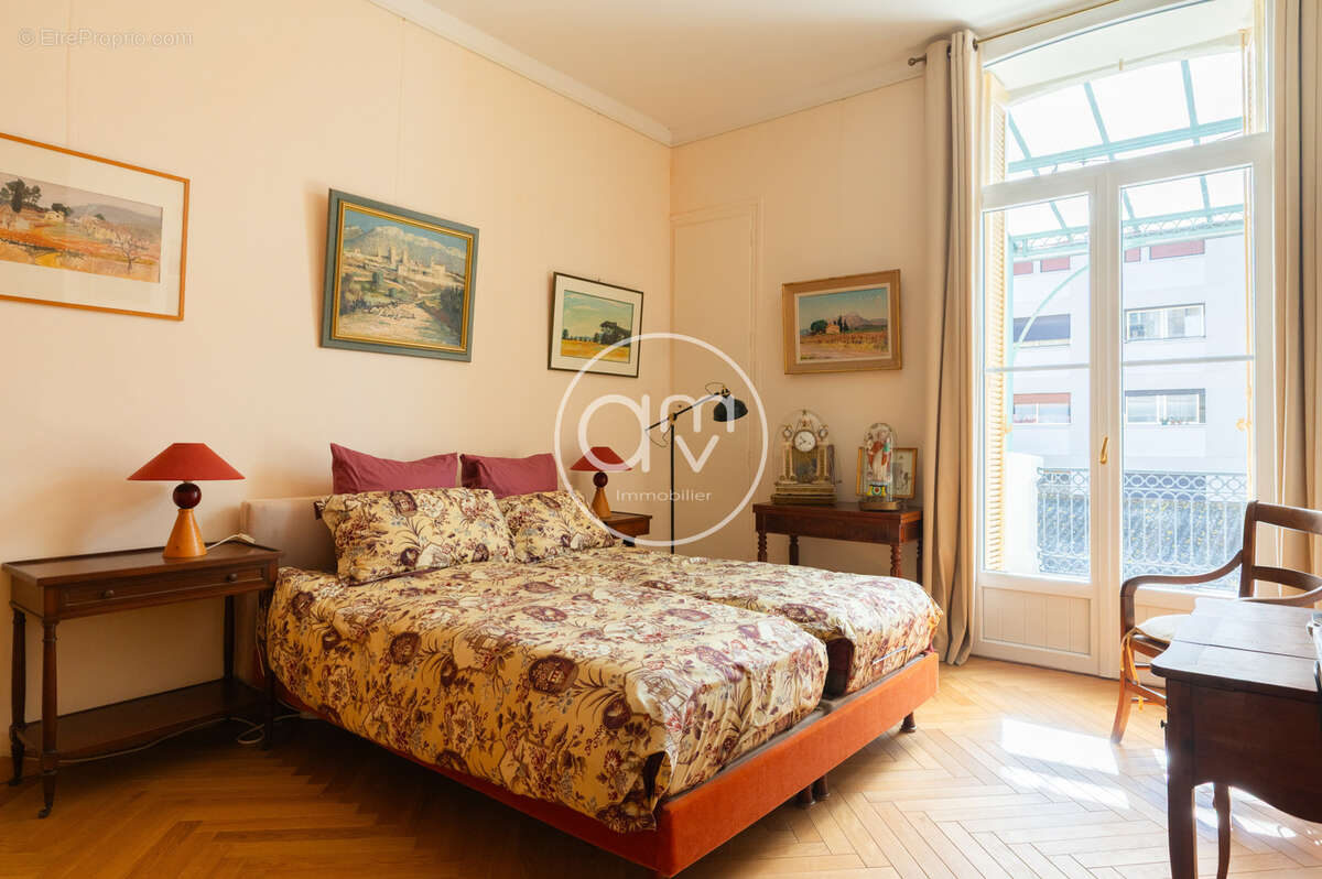 Appartement à HYERES