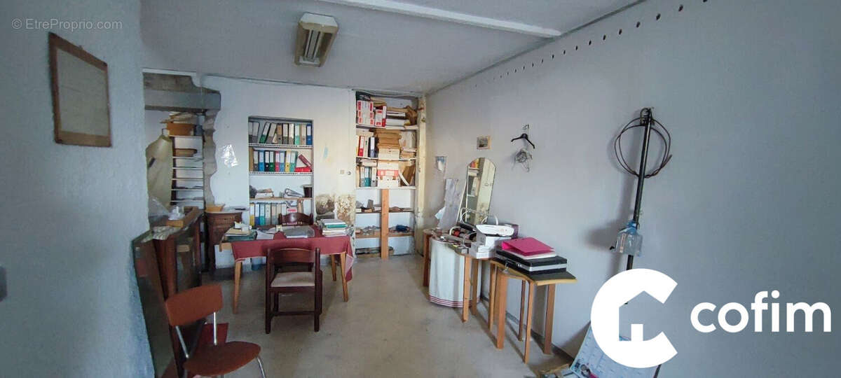 Commerce 140 m² à Oloron-Sainte-Marie  - photo 2