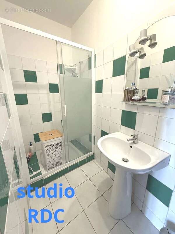 Immeuble à rapport avec 3 appartements à Tourves - photo 5