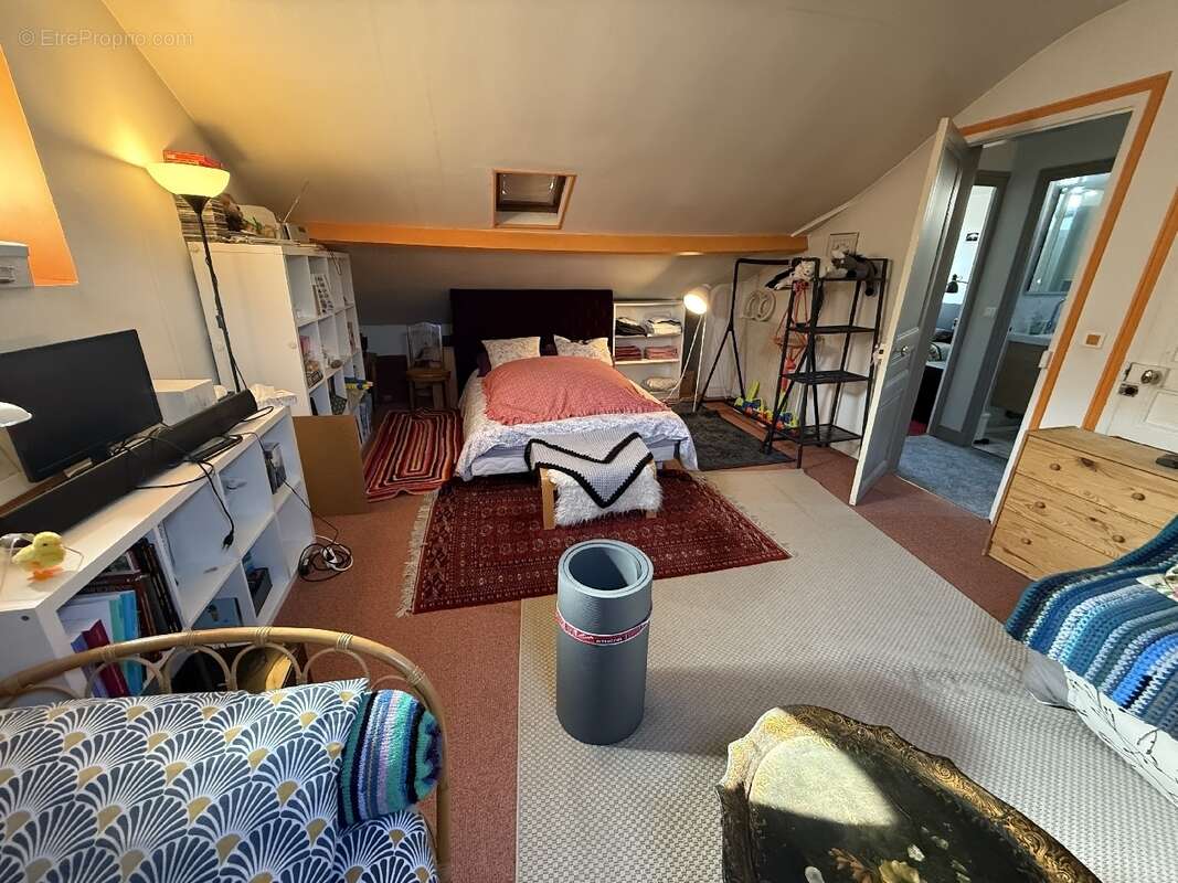 Maison à SAINT-MAUR-DES-FOSSES