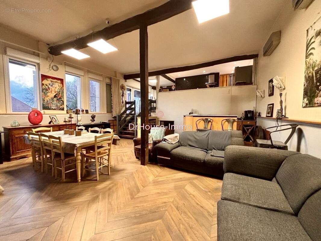 Maison à ROMBIES-ET-MARCHIPONT