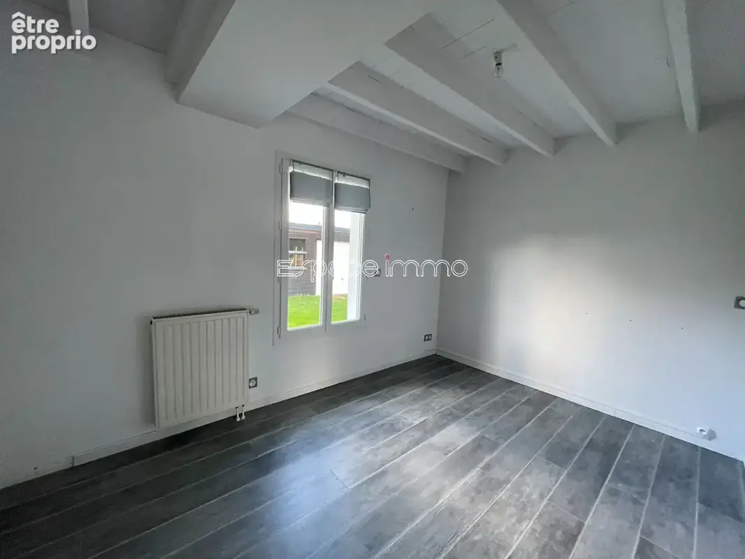 Maison individuelle de plain pied - 3 chambres - 133m² - 872m² de terrain - Dépendances - MALAUNAY - photo 11