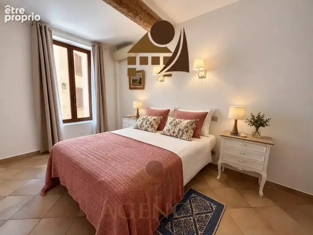 Vieil antibes – maison de village avec terrasse et garage - photo 6