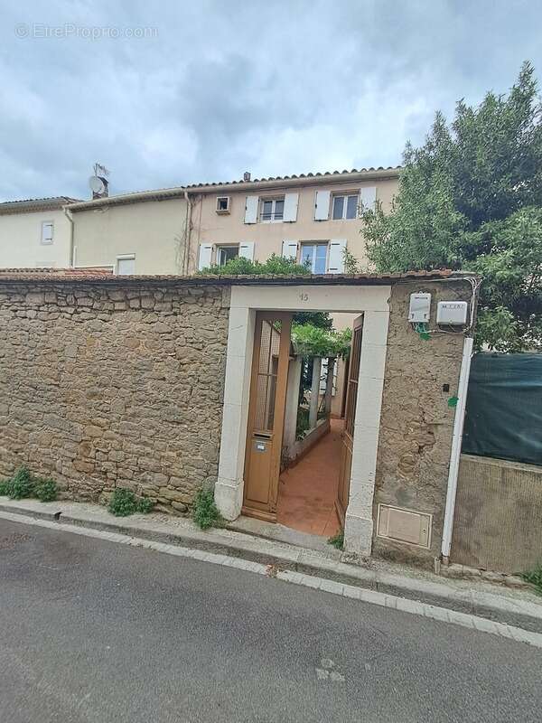 Charme, authenticité et 204 m² de potentiel à Pennautier ! - photo 15