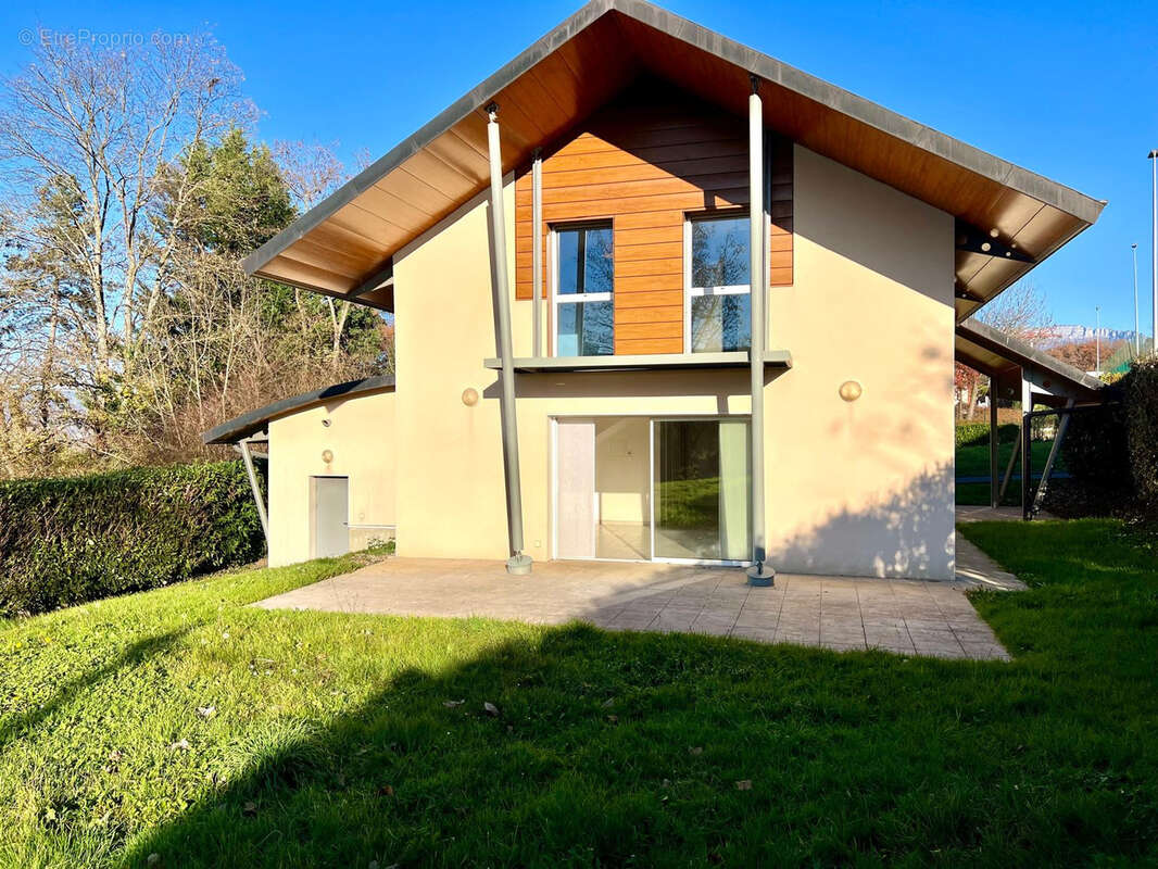 Maison à CRAN-GEVRIER