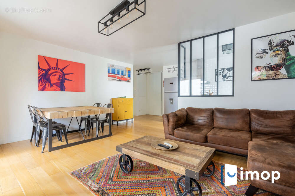 Appartement à AUBERVILLIERS