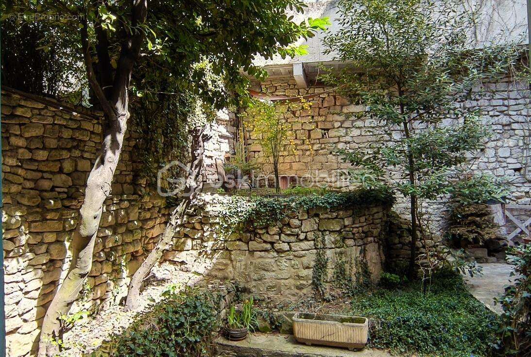 Maison à FORCALQUIER