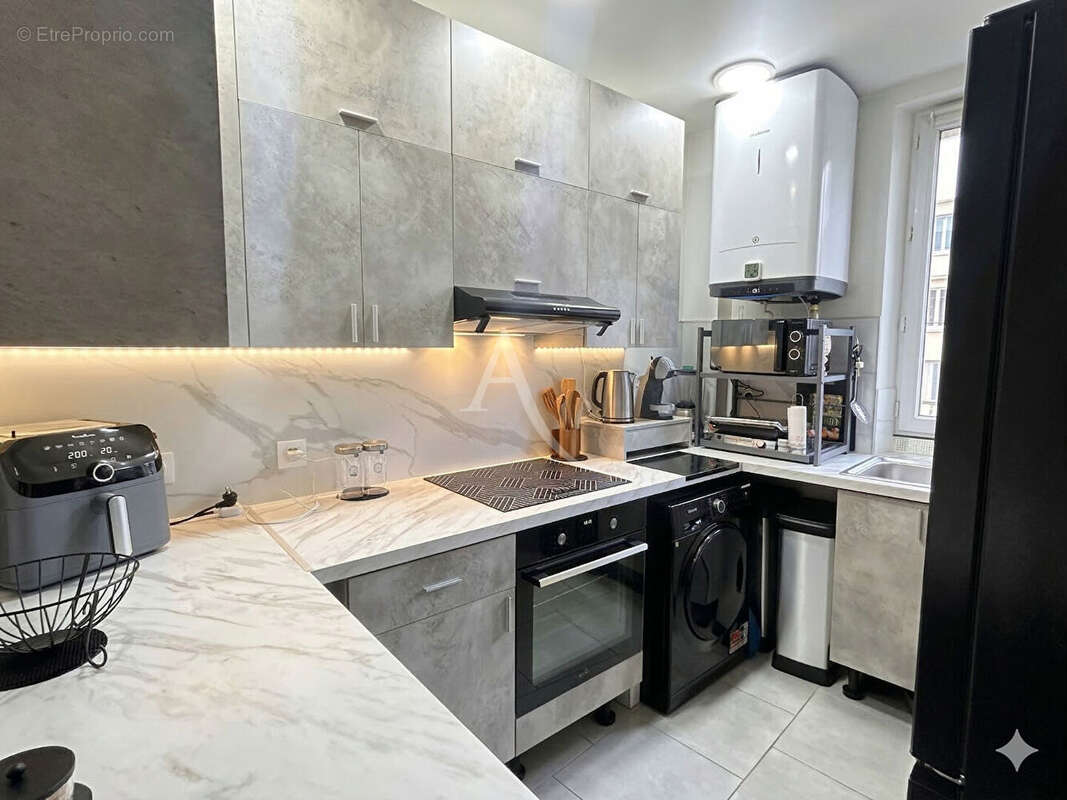 Appartement à PARIS-19E