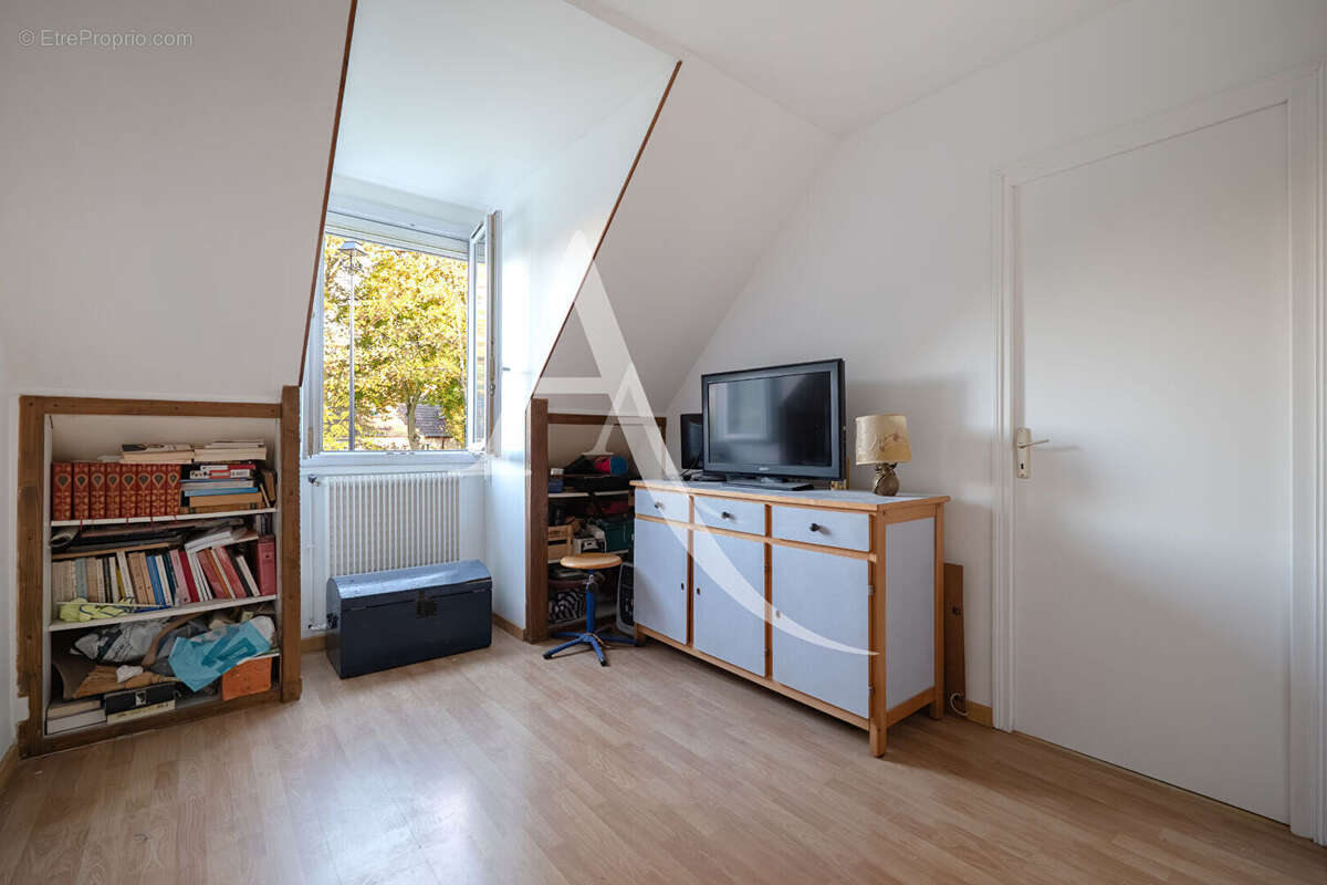 Maison à LIMEIL-BREVANNES