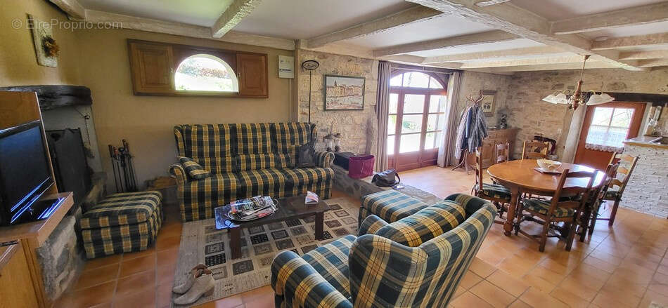 Maison à CABRERETS