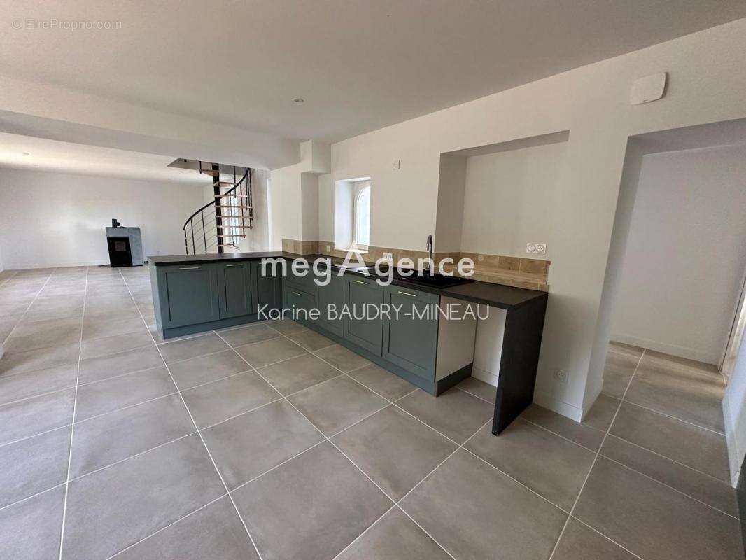 Maison à CHATELLERAULT