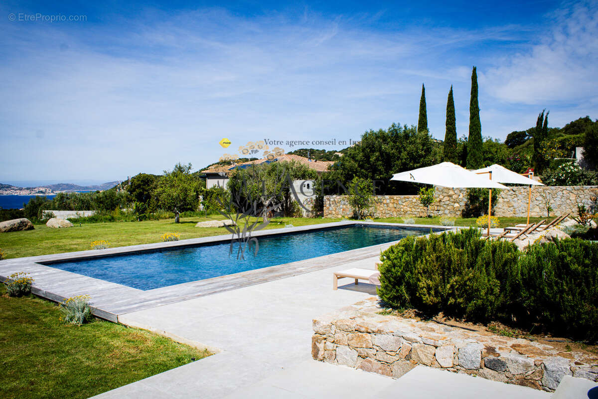 Photo Maison à Lumio au prix de 4 800 000€
