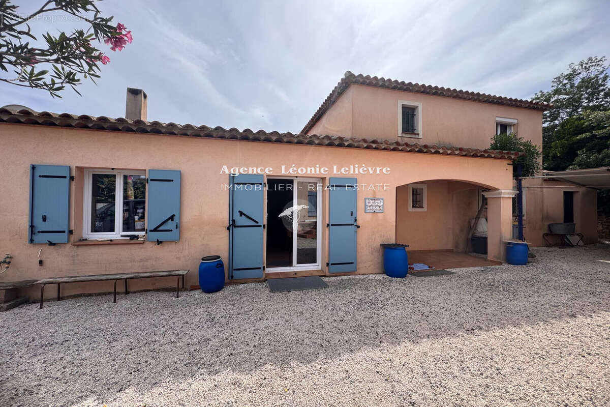 Maison à LES ISSAMBRES