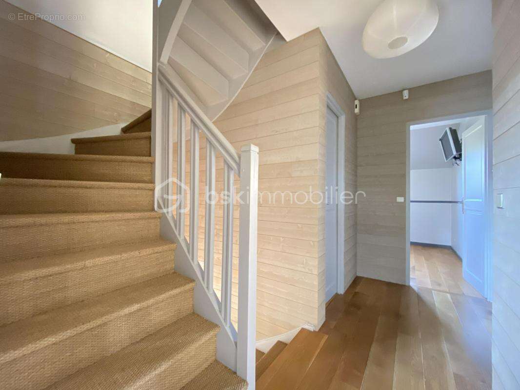 Maison à NOISY-LE-ROI