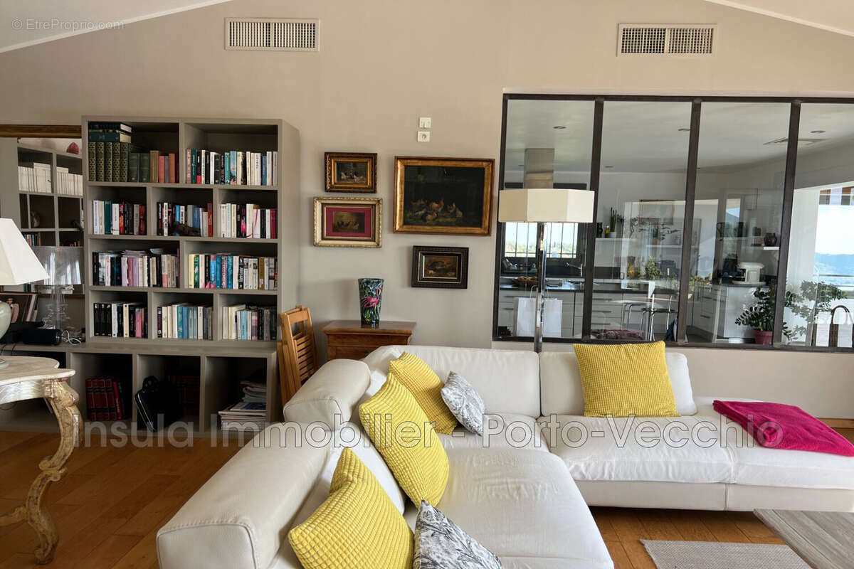 Maison à PORTO-VECCHIO