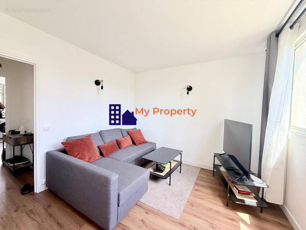 Appartement à HOUILLES