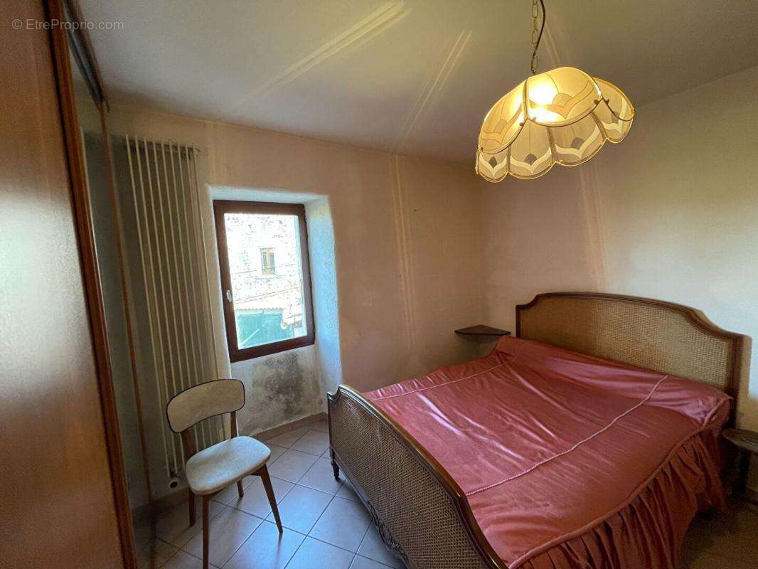 Maison à LABLACHERE