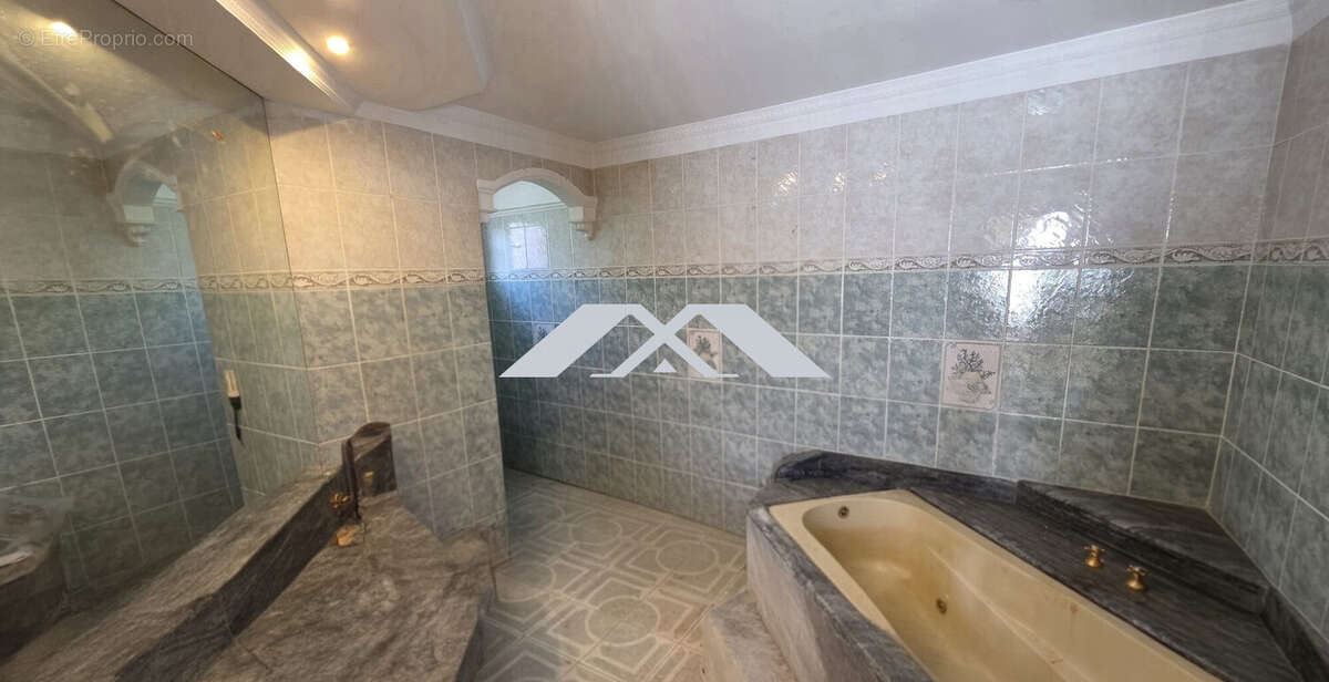 Appartement à SAINT-DENIS
