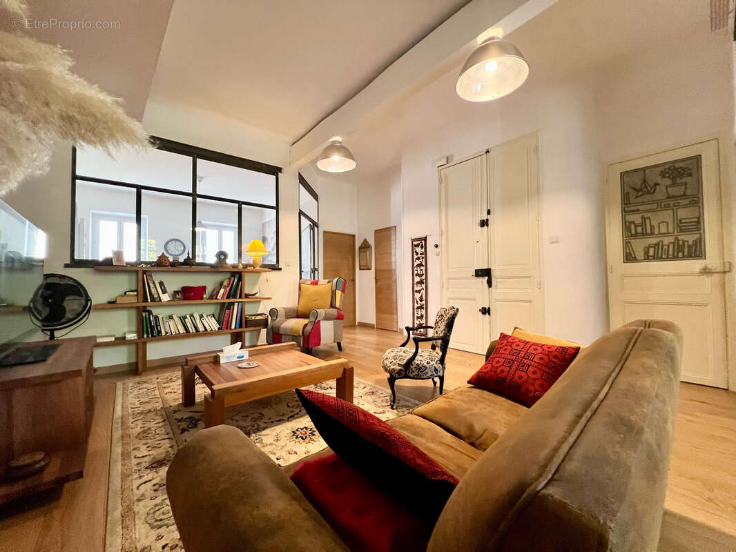 Appartement à AUBAGNE