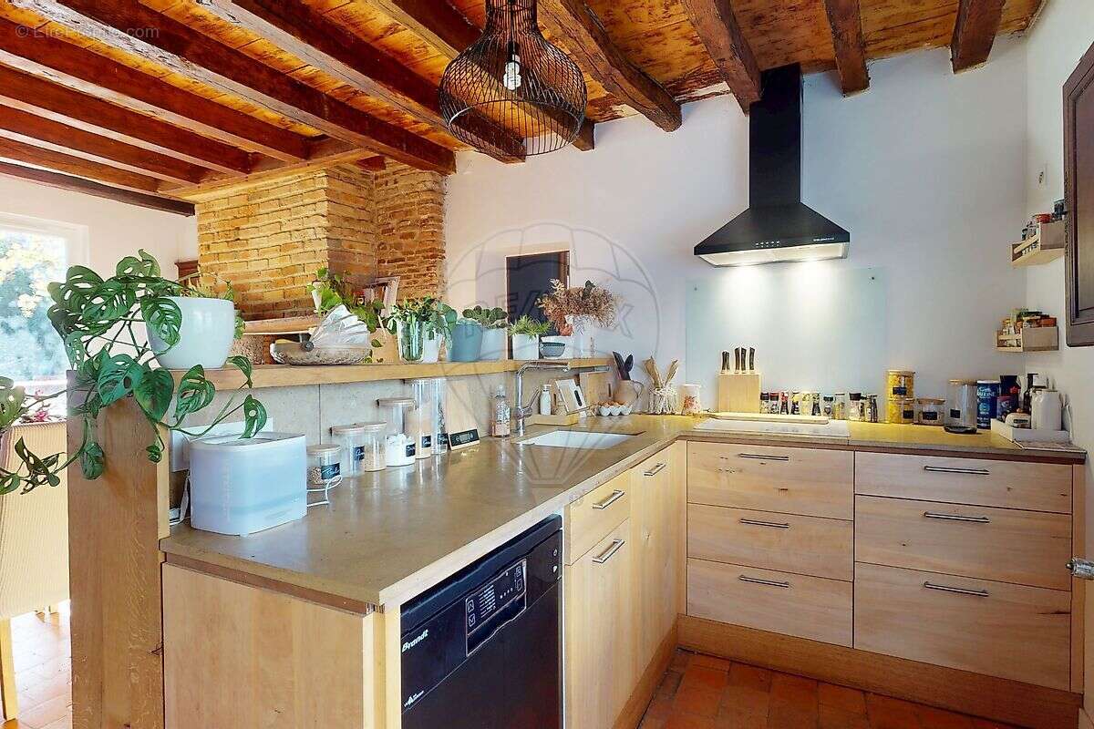 Maison à JOUY-LE-POTIER