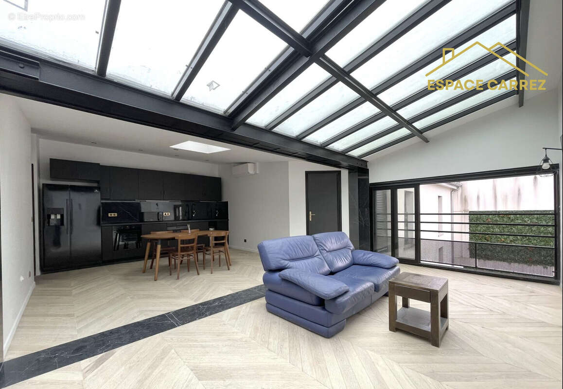 Appartement à LES LILAS