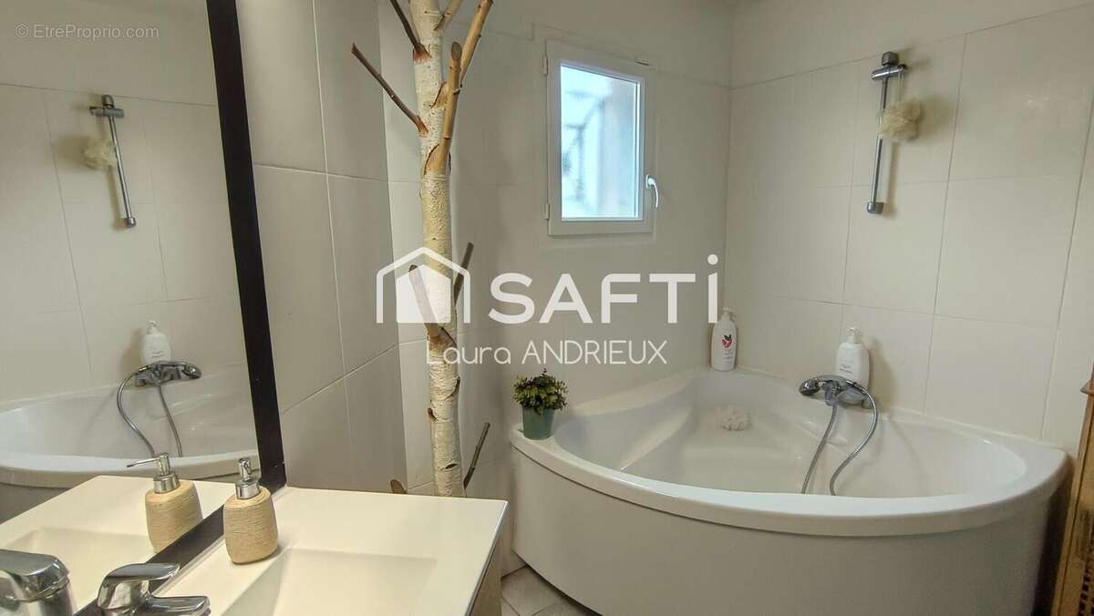 Maison 92 m² à Pailhes  - photo 9