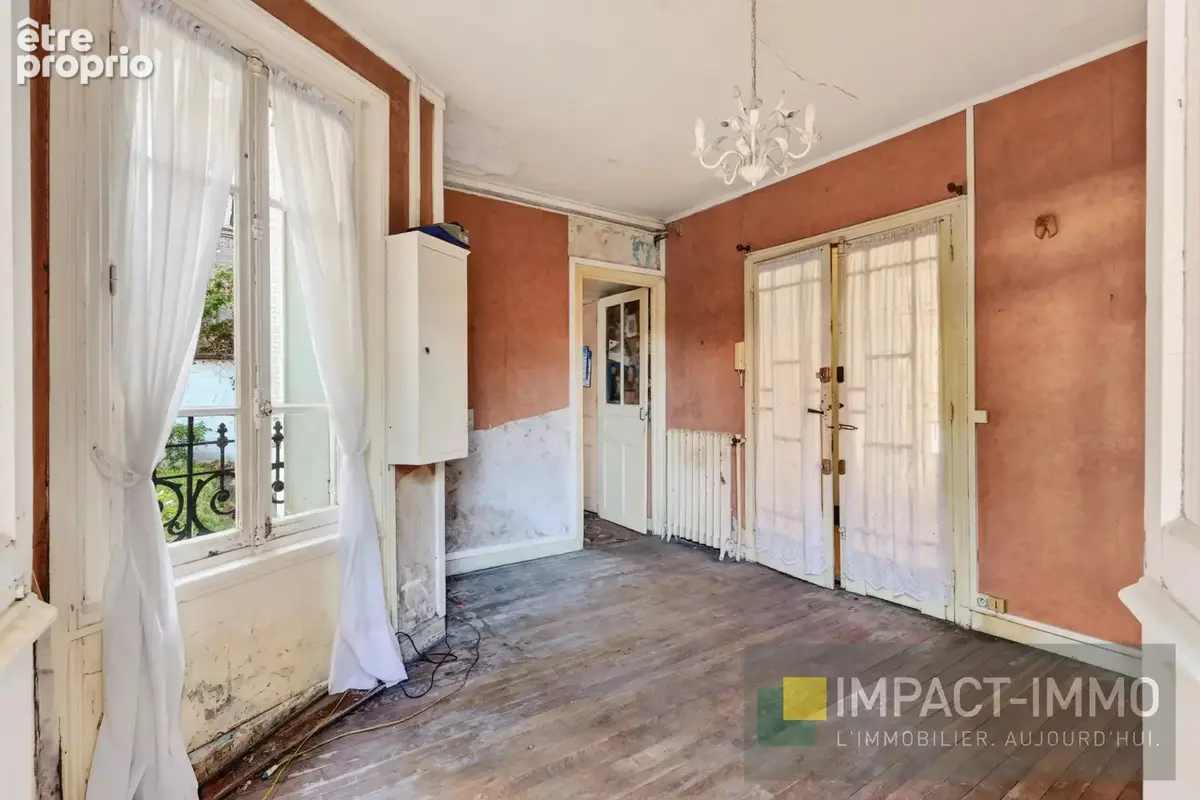 Loge de gardien à rénover avec accès jardin - photo 6