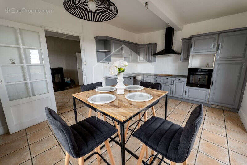 Maison à SOUCIEU-EN-JARREST