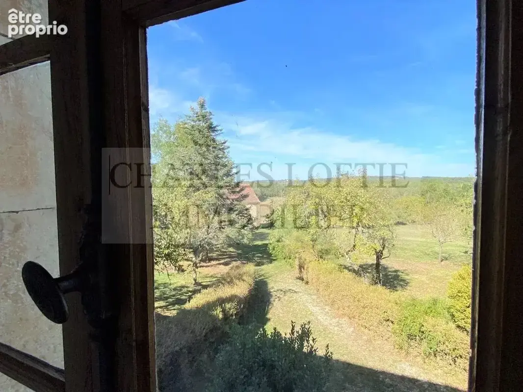 Ancien corps de ferme avec nombreux bâtiments sur 2 ha de terrain, avec belles vues sur la campagne environnan - photo 32