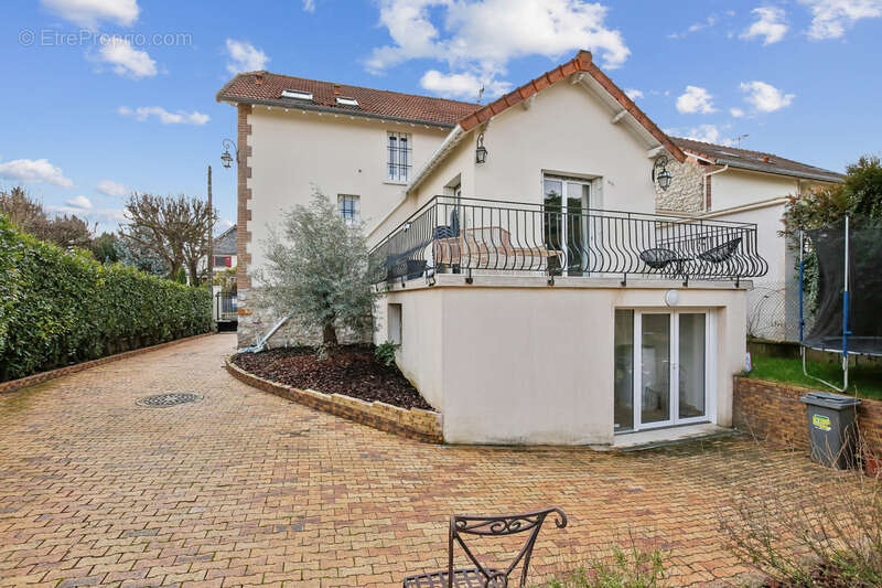 Maison à SAINT-BRICE-SOUS-FORET